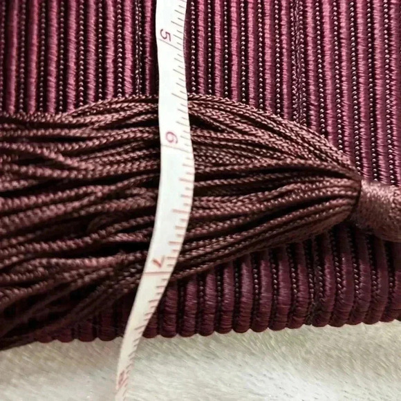 Collision NewYork made in the USA makeup bag with tassel.‎ Burgundy.EUC - Picture 7 of 9